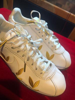 nike cortez gold leaf
