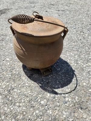House Of Webster Country Charm Electric Cast Iron Bean Pot, Model B47 Antique Classic Vintage