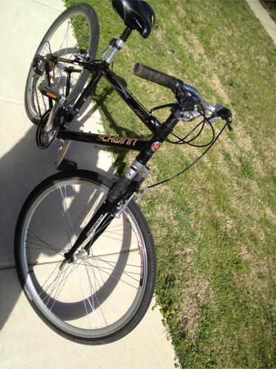 schwinn avenue hybrid