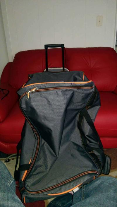 Dockers rolling duffel bag Clearance