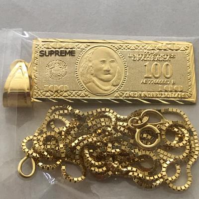 Supreme 100 dollar bill gold pendant 