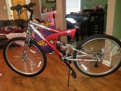 Peter Piper Pizza Dr Pepper Mountain Bike Rib Wing Combos, Waffles