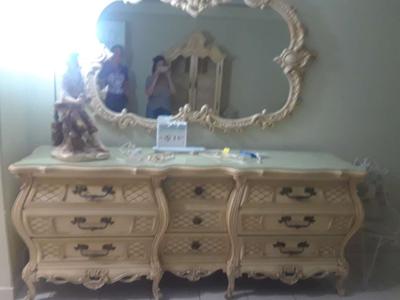 Juego de cuarto madera de coleccion for sale in Miami, FL - 5miles: Buy