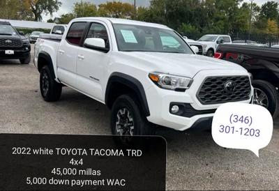 2022 white TOYOTA TACOMA TRD 4x4 45,000 millas 5,000 down payment WAC ...