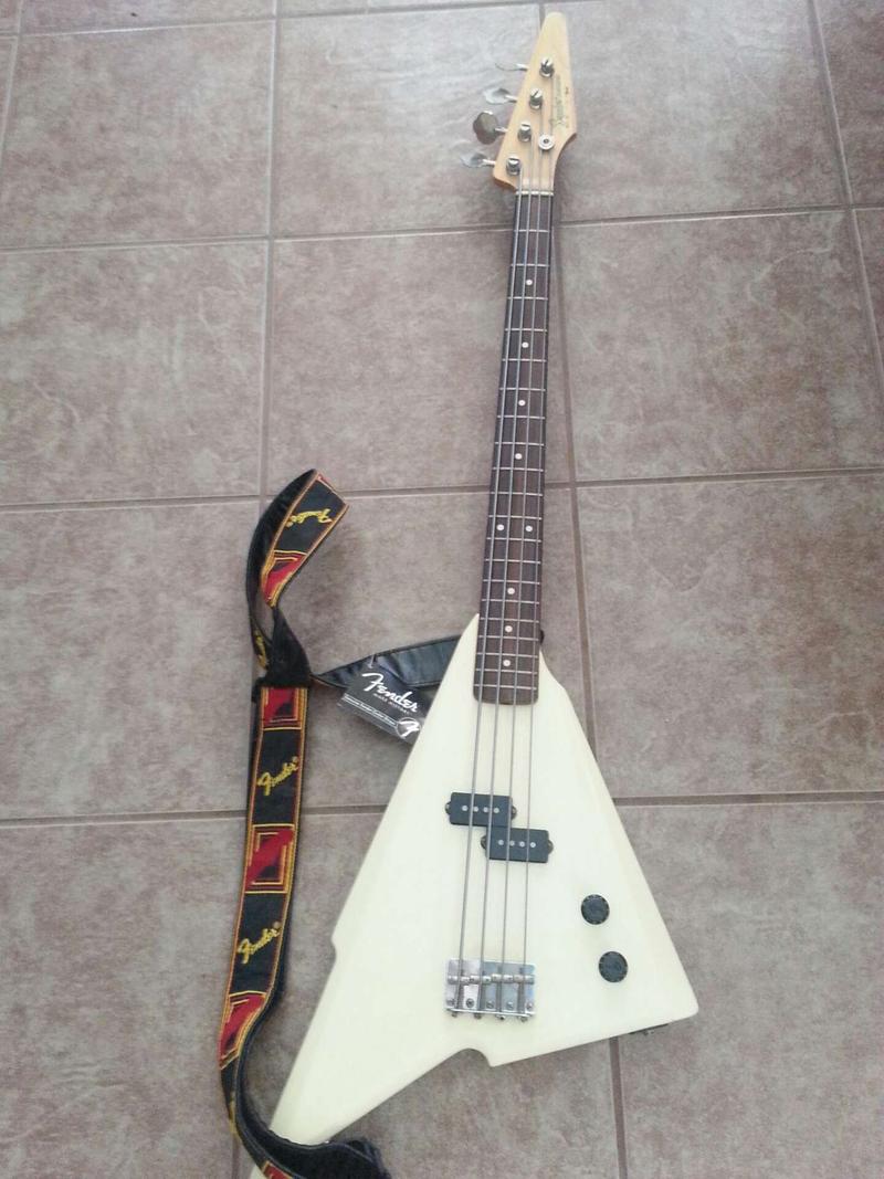 Fender squier katana bass 80s for sale in Humble, TX 5miles Buy and Sell