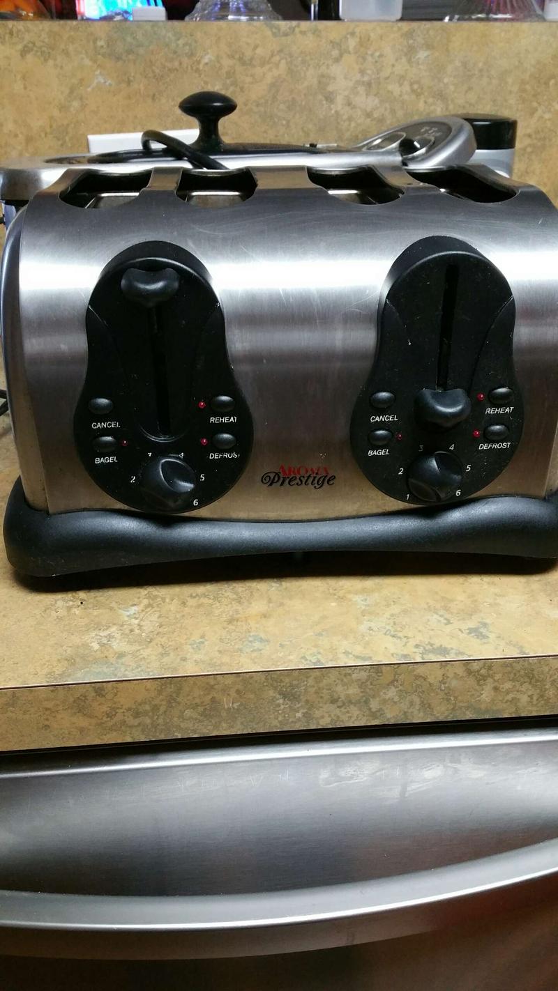 Aroma prestige 4 slice toaster for sale in Houston, TX 5miles Buy