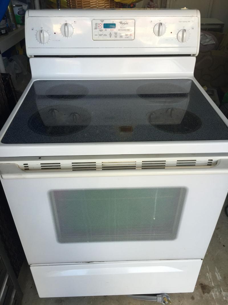 Whirlpool imperial series selfcleaning oven/stove Electric for sale in