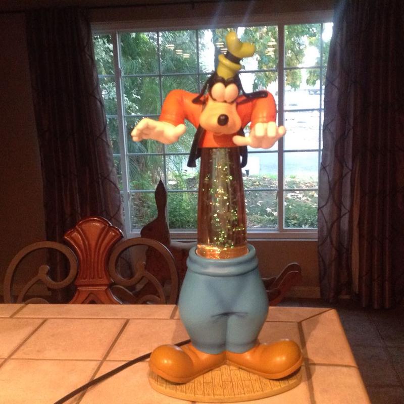 Reduced!!! RETIRED GOOFY GLITTER LAVA LAMP for sale in Orange, CA 5miles Buy and Sell