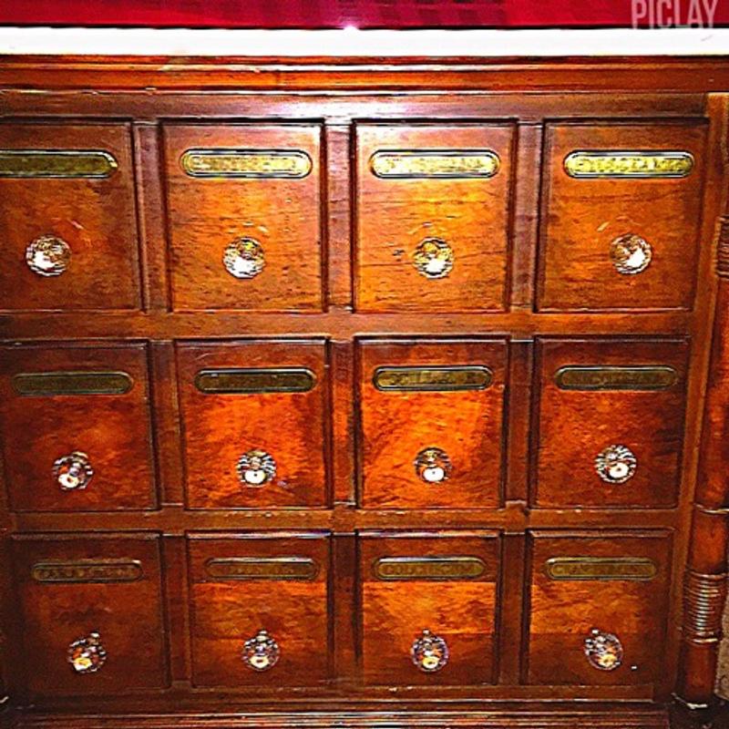 Antique Pulaski Apothecary style 5 piece queen bedroom set for sale in