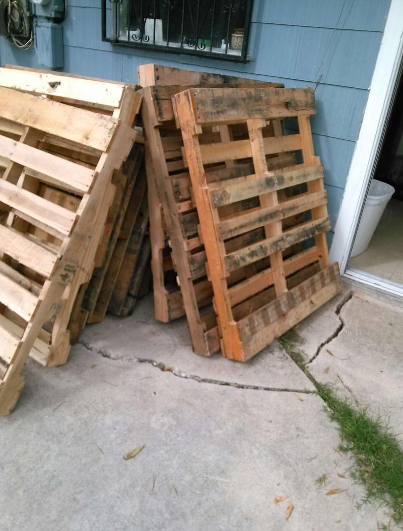 Free pallets for sale in San Antonio, TX 5miles Buy and Sell