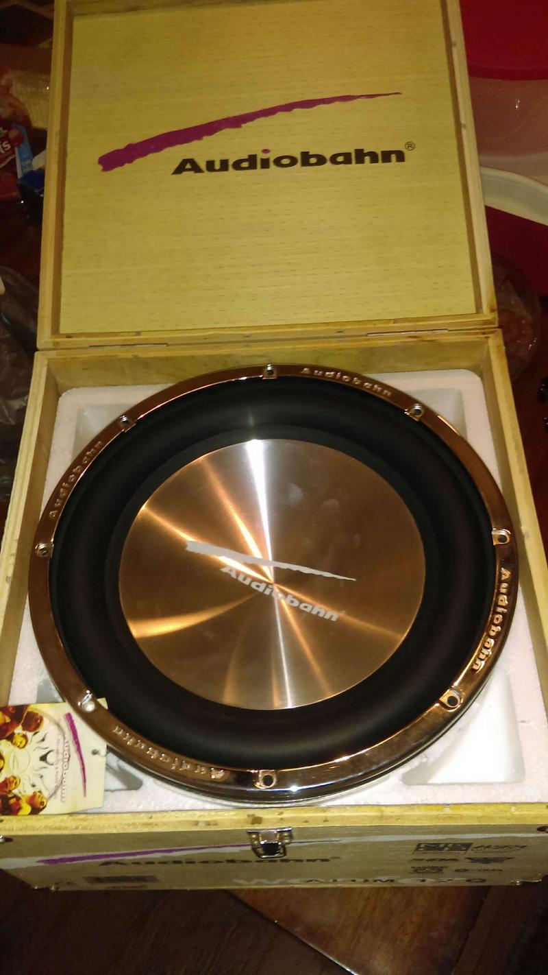 Audiobahn alum12q for sale in Redlands 