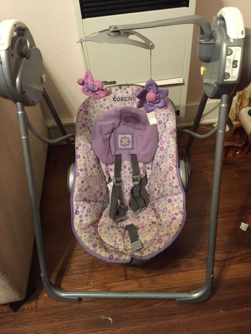 COSCO Sway n play swing for sale in Los Angeles, CA 5miles Buy and Sell