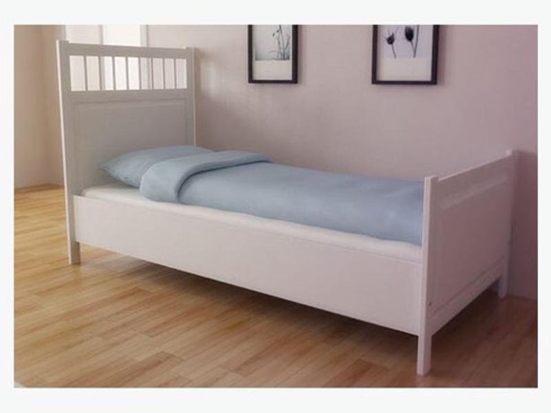 Ikea Hemnes white twin bed frame for sale in Fort Worth, TX 5miles