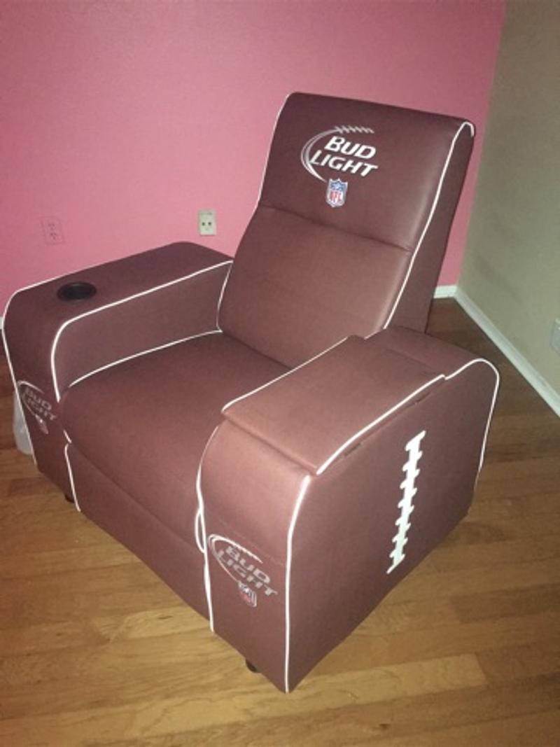 Bud Light NFL Football Recliner for sale in Orlando, FL 5miles Buy