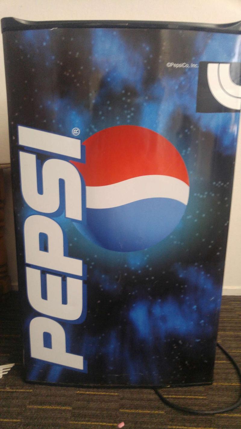 Pepsi mini fridge for sale in Concord, CA 5miles Buy and Sell