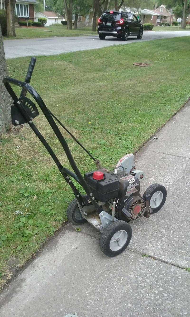 Craftsman 3.5 edger trimmer for sale in Richton Park, IL 5miles Buy