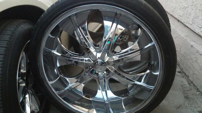 Rines 26 para chevy silverado o una ford f150th for sale in Los Angeles, CA  - 5miles: Buy and Sell