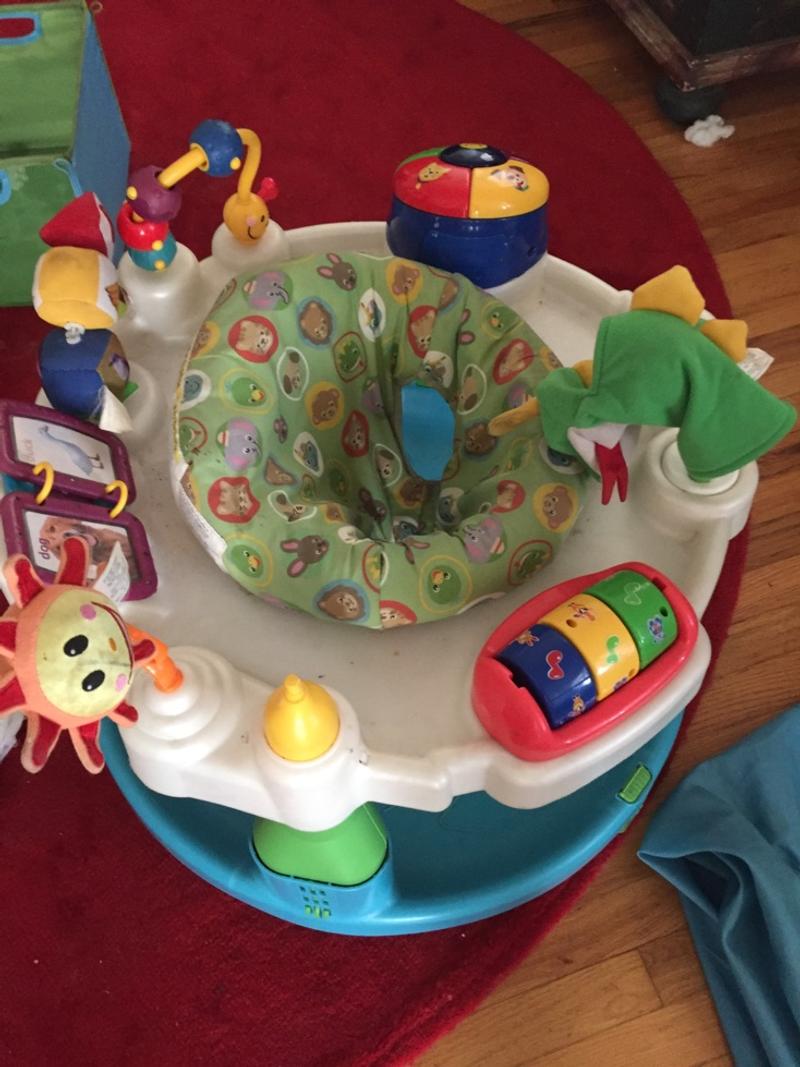 little einsteins exersaucer