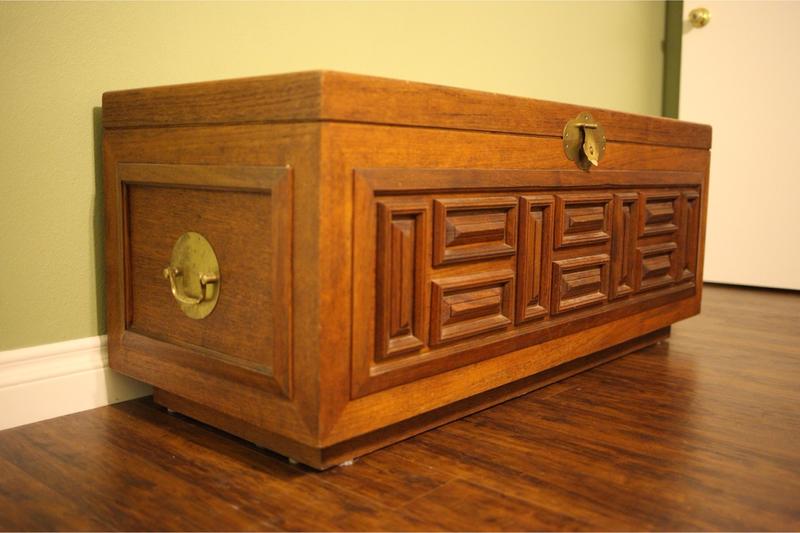 Mid century Ricardo Lynn Chinese Pine trunk hope chest for sale in