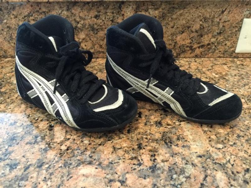 Kids Wrestling ShoeSize 2 for sale in Paramus, NJ 5miles Buy and Sell