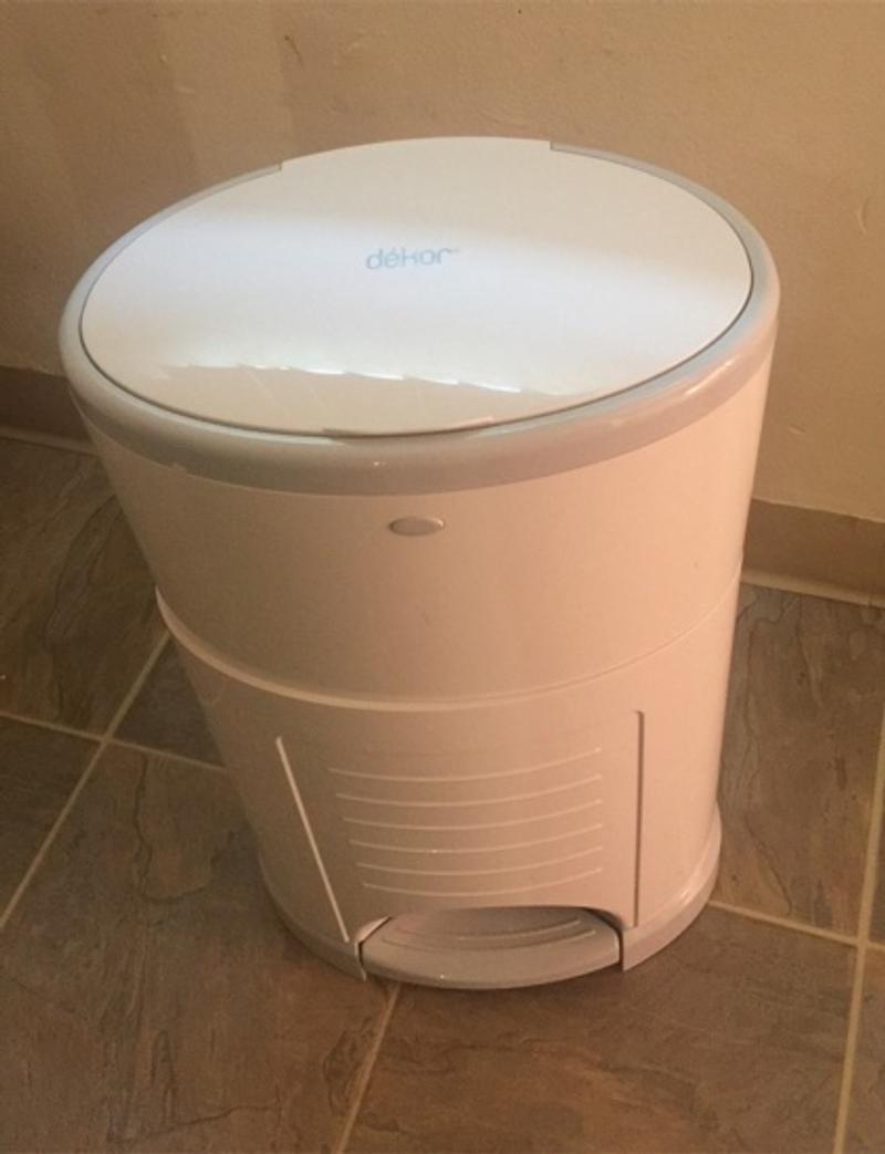 Diaper trash can for sale in Paramount, CA 5miles Buy and Sell