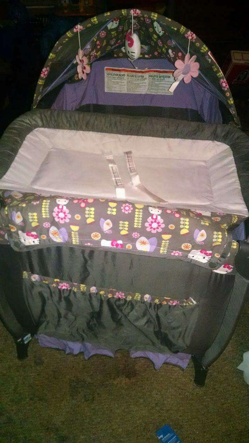 baby trend hello kitty pack n play