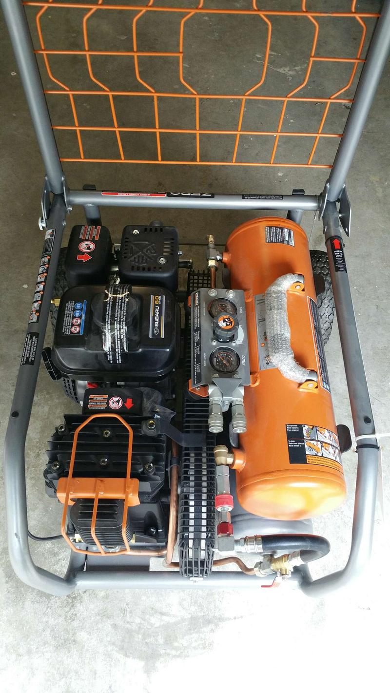 AMAZING RIDGID ZERO GRAVITY 8 GAL GAS POWERED AIR COMPRESSOR for sale