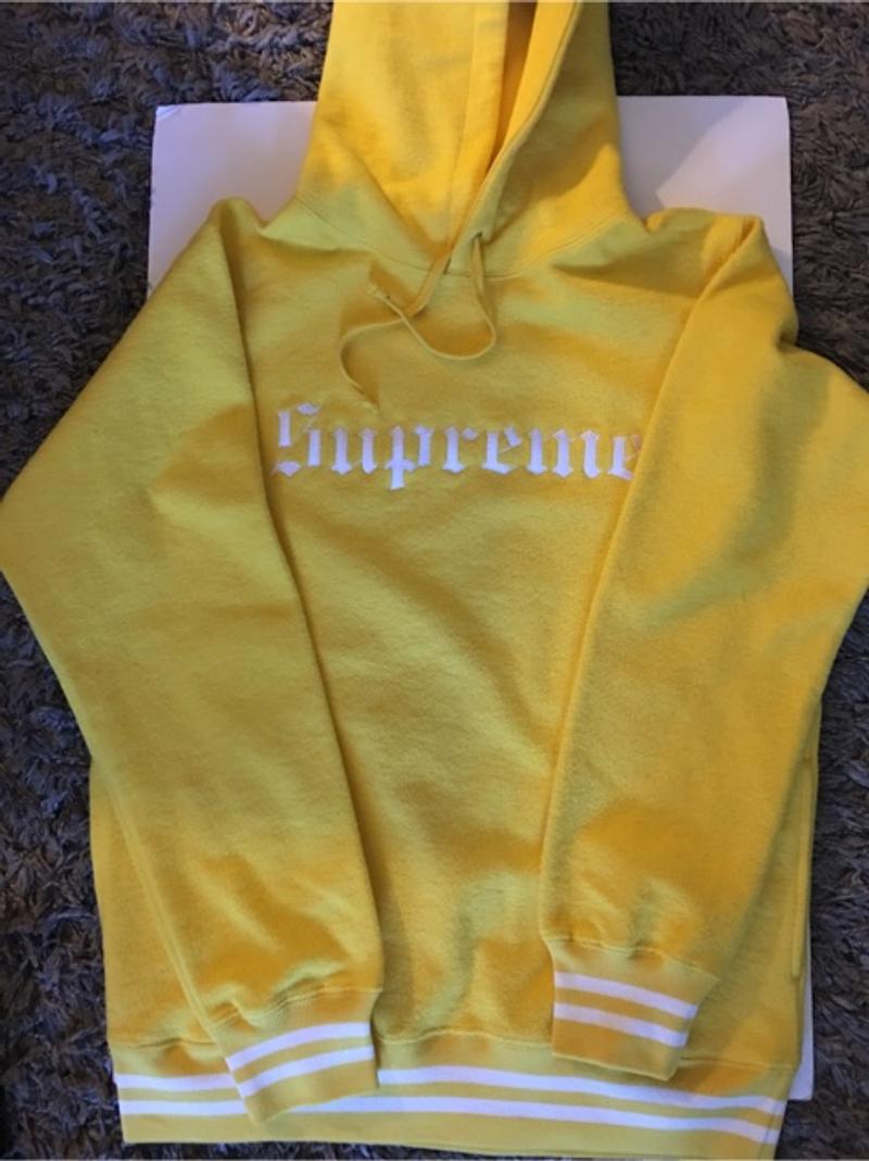 supreme reverse hoodie