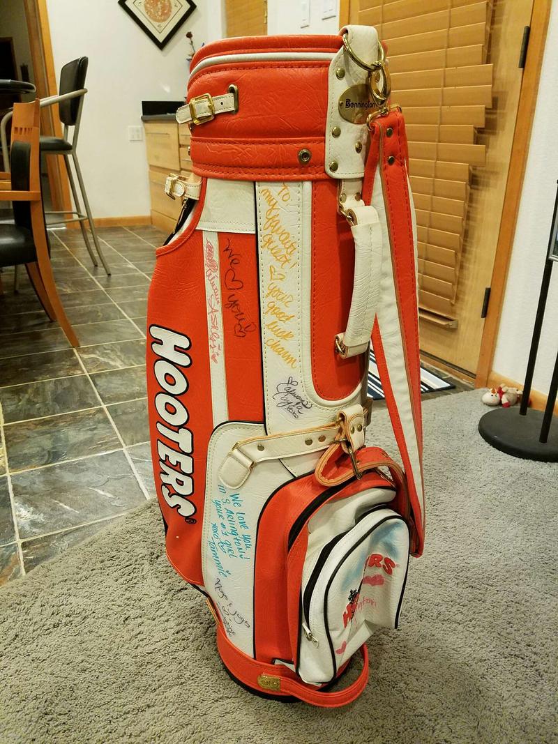 Brand new autograph Hooters golf bag for sale in Grand Prairie, TX