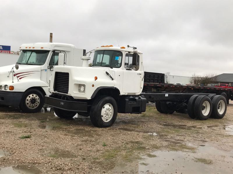 1999 Mack truck double frame camel back suspension for sale in