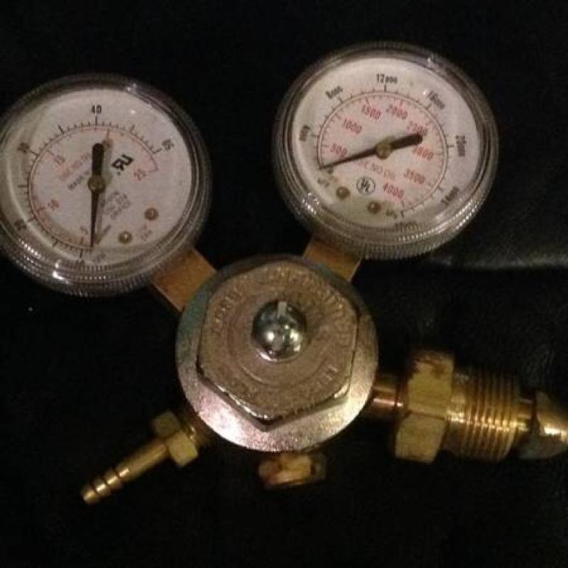 Miller Smith H2057B580 2800 Psi Argon Tig Welding Gas Regulator Gauge