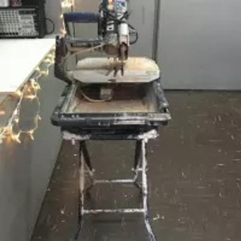 Kobalt 7in Slide Tile Saw with Stand Model KB7005 for sale in Los