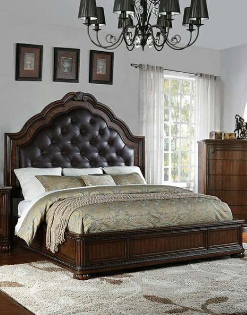 BEAUTIFUL WOOD QUEEN / KING SIZE MASTER BED FRAME W/CUSHIONED LEATHER