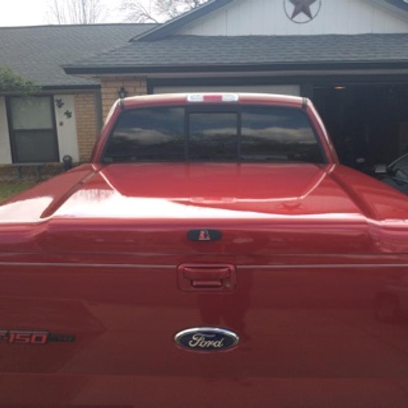 LEER 700 Series Fiberglass Tonneau Cover for Ford F150 Pickup Truck