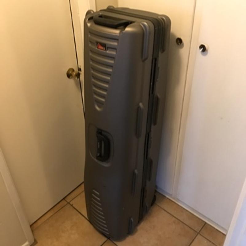 Datrek Golf Club Hard Travel Case for sale in Van Nuys, CA 5miles