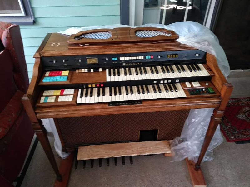 HAMMOND organ ( 1980) MODEL 146115 for sale in Dallas, TX 5miles