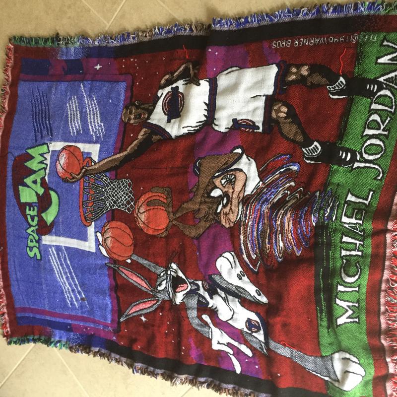 Vintage space jam blanket for sale in Chandler, AZ 5miles Buy and Sell