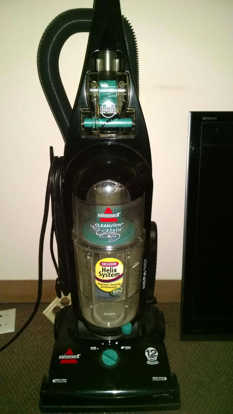 Bissell cleanview helix vacuum for sale 
