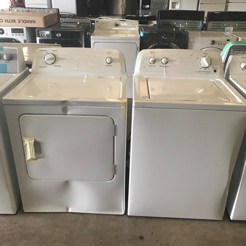 Roper Washer & Dryer Set (White) for sale in Grand Prairie, TX 5miles