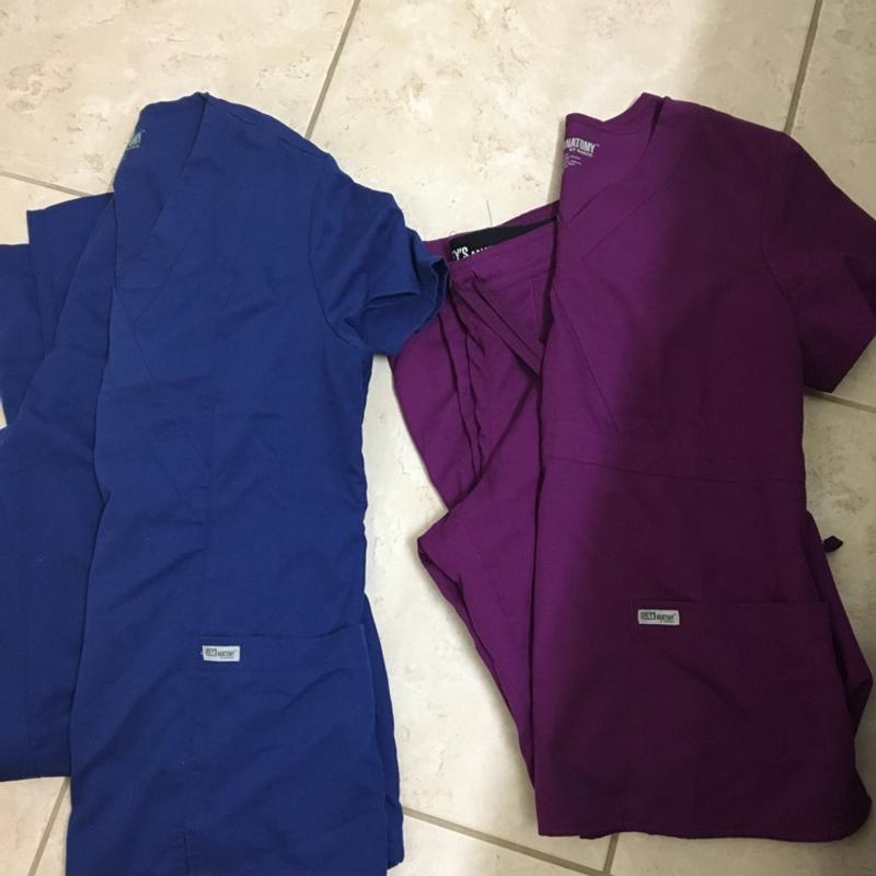 Greys Anatomy Scrubs Size Small for sale in San Antonio, TX 5miles