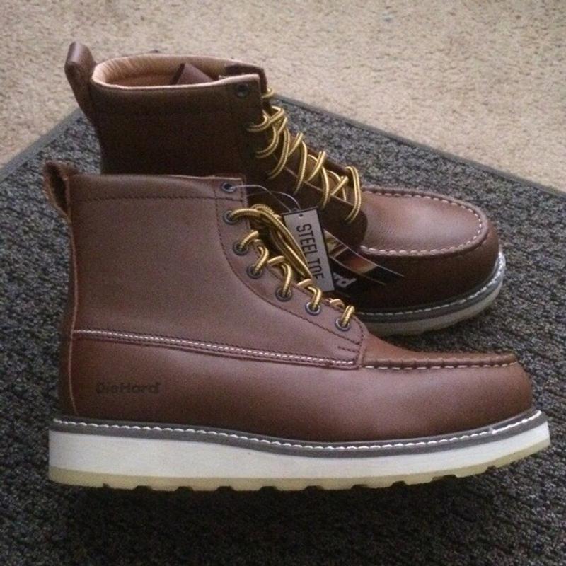 steel toe diehard boots