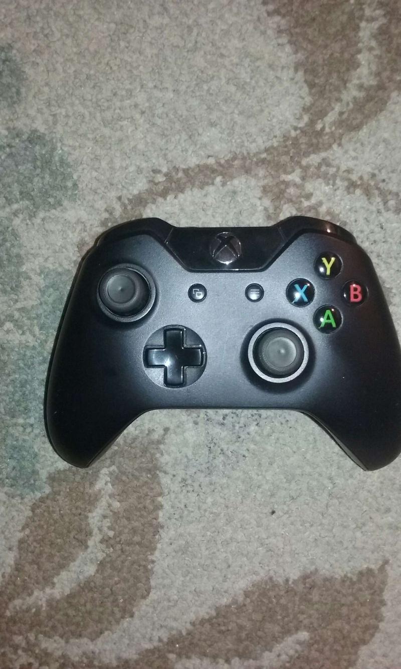 Xbox one controller for sale in Euless, TX 5miles Buy and Sell