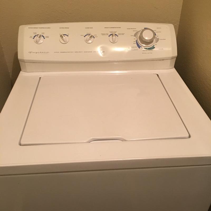 Frigidaire commercial heavy duty washer for sale in Dallas, TX 5miles