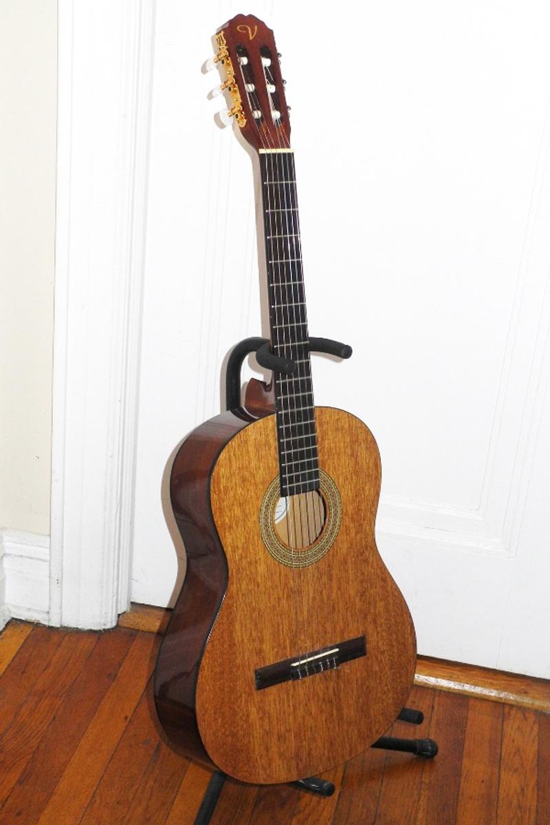 Vantage VIC 1G full size Classical guitar & Stand for sale in Astoria