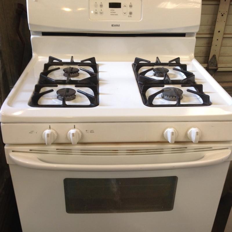 Kenmore gas range white color everything works with warranty for sale