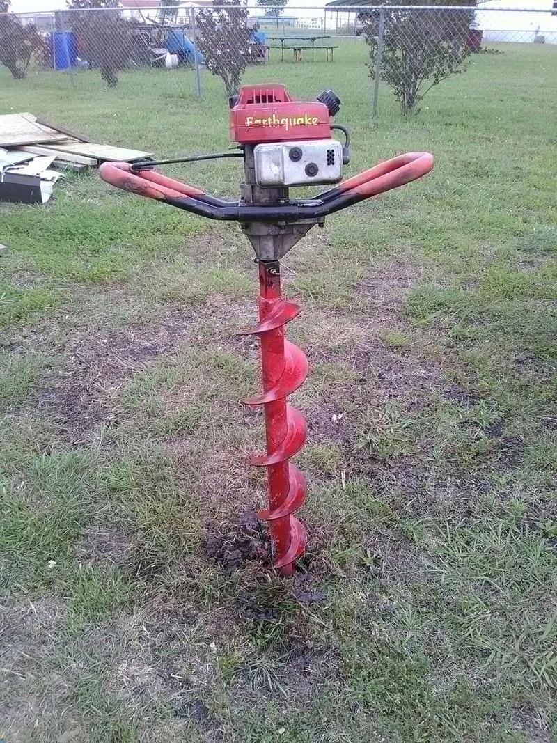 Earthquake post hole digger for sale in Dallas, TX 5miles Buy and Sell