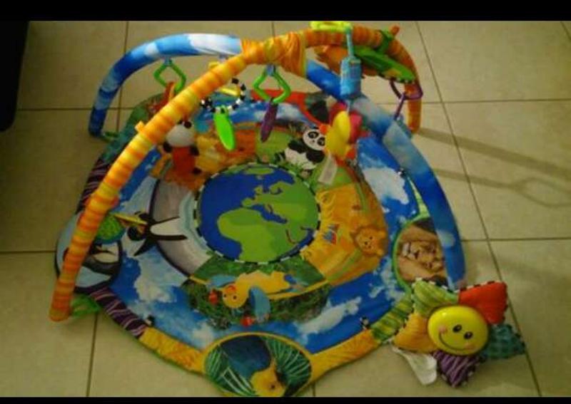 Baby Einstein Around The World play Gym for sale in Pompano Beach, FL 5miles Buy and Sell