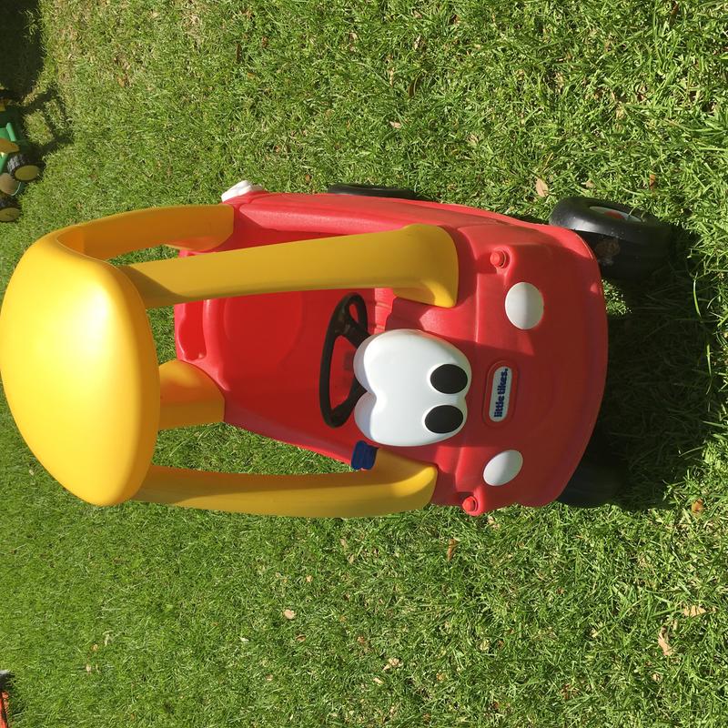 Little tikes red car for sale in Converse, TX 5miles