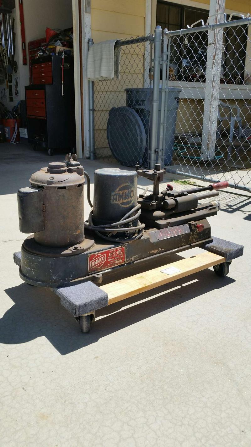 Vintage Ammco safearc brake shoe grinder. Model 8000. works good for