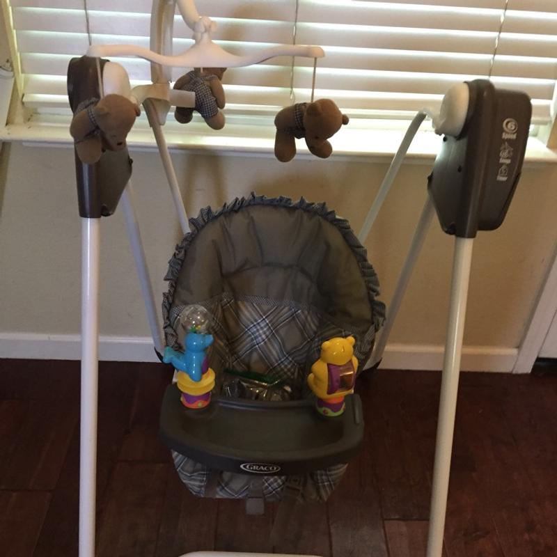 Graco 6 speed swing for sale in Danville, CA 5miles Buy and Sell